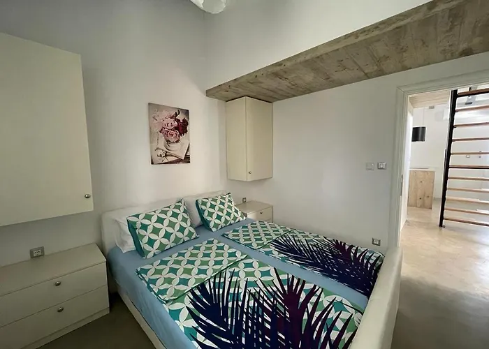 Gallery Apartment Nerezine