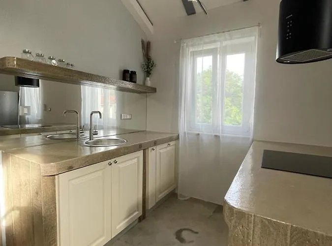 Gallery Apartment Nerezine