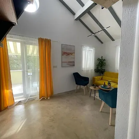 Gallery * נזרין